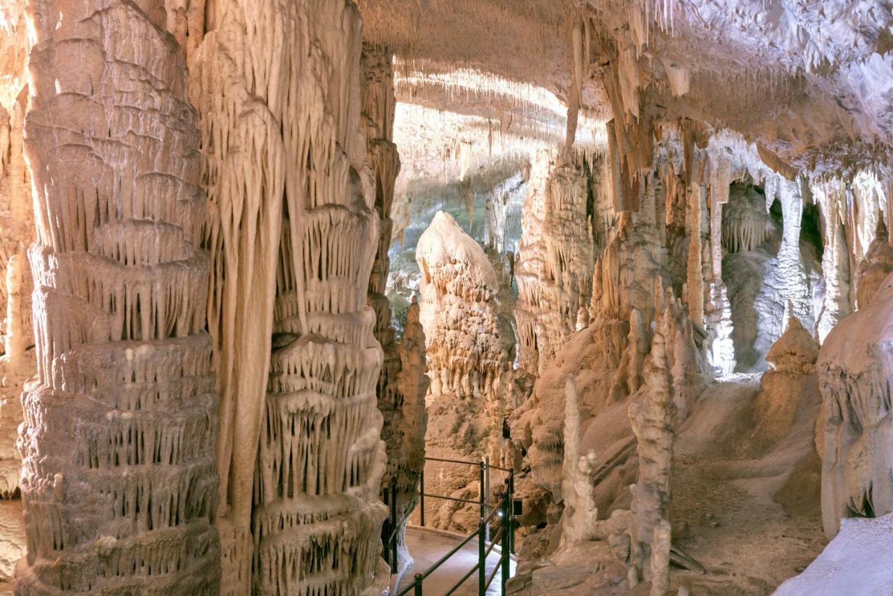 Postojna Cave Hotel Jama Extérieur photo